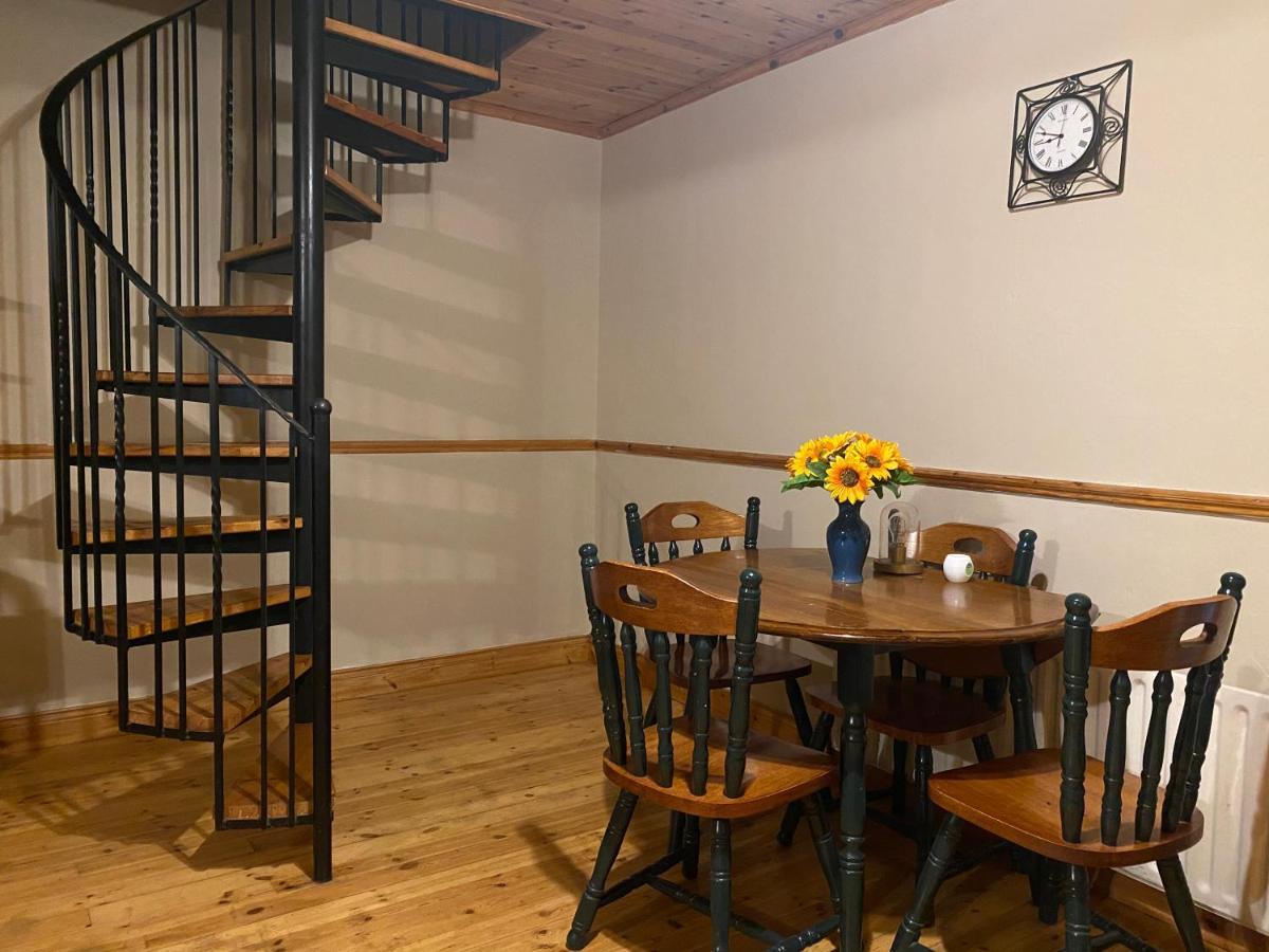 גלוואיי Cosy City Centre Guest Room Shared Home מראה חיצוני תמונה